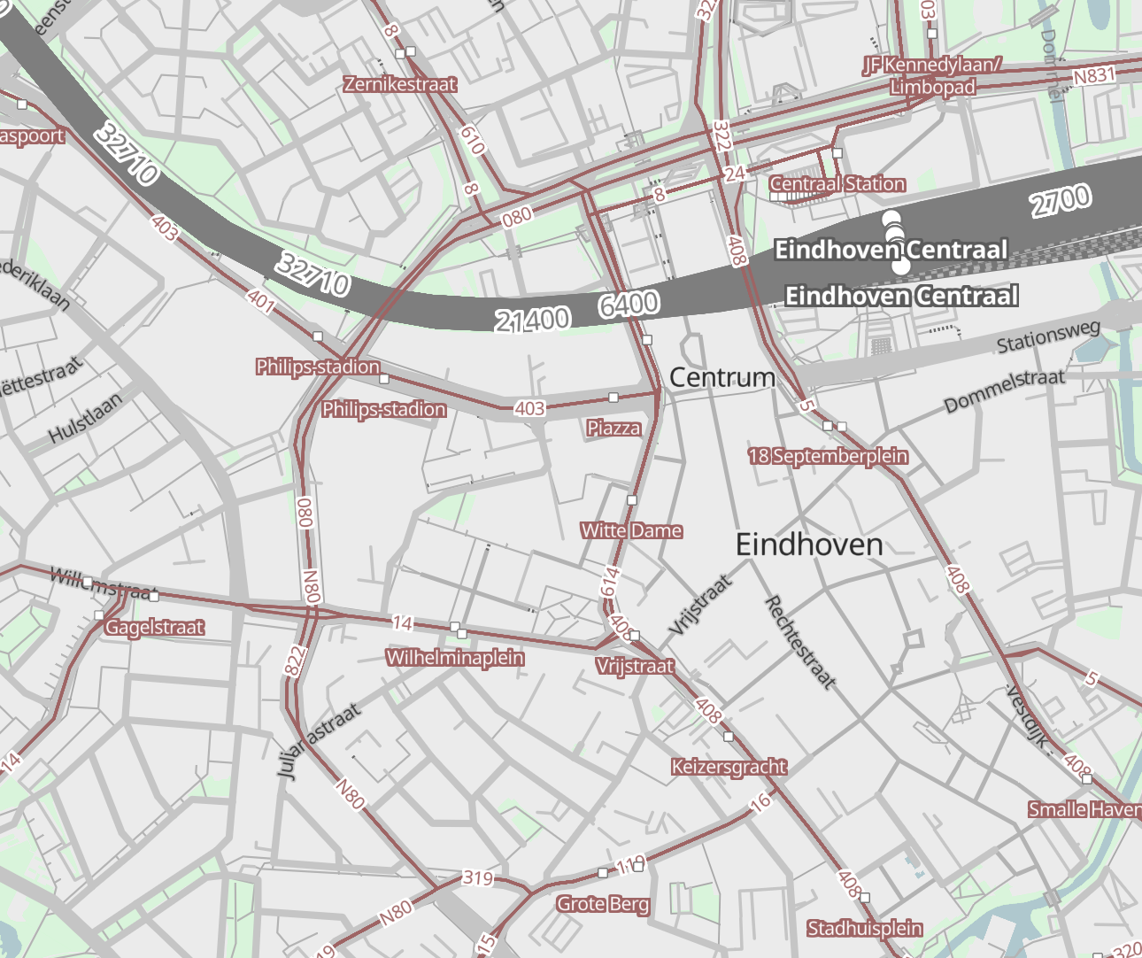 Bus route styling example on the Tracestrack transport map